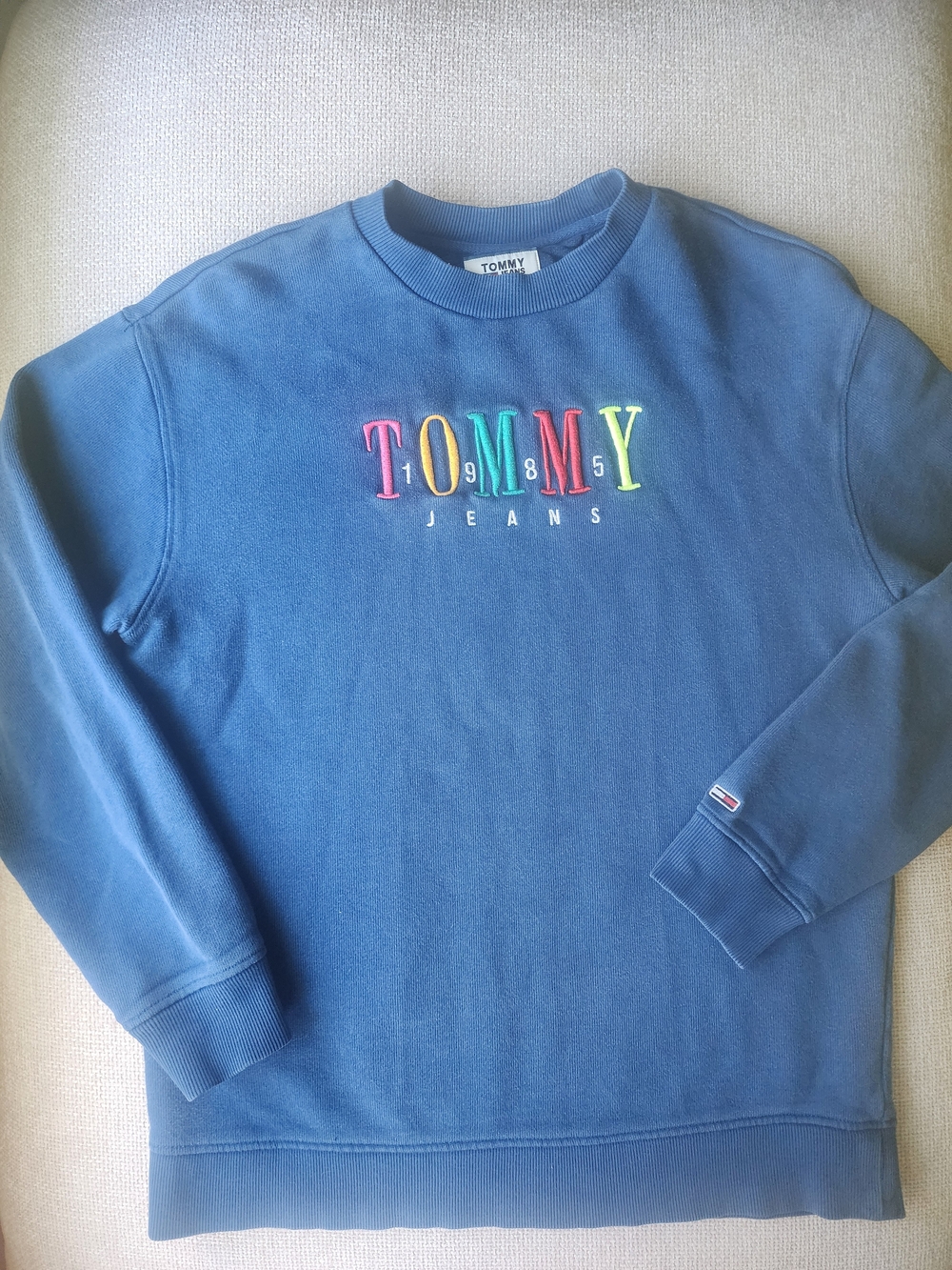Tommy Jeans Women’s S Blue Oversized Sweatshirt 1985 Multicolor Embroidered Logo